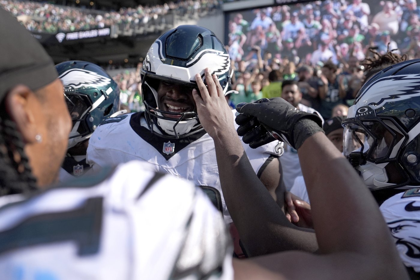 Eagles' secret weapon on their way to a 3-0 start? Two blocked field goals and a 61-yard return | iNFOnews.ca