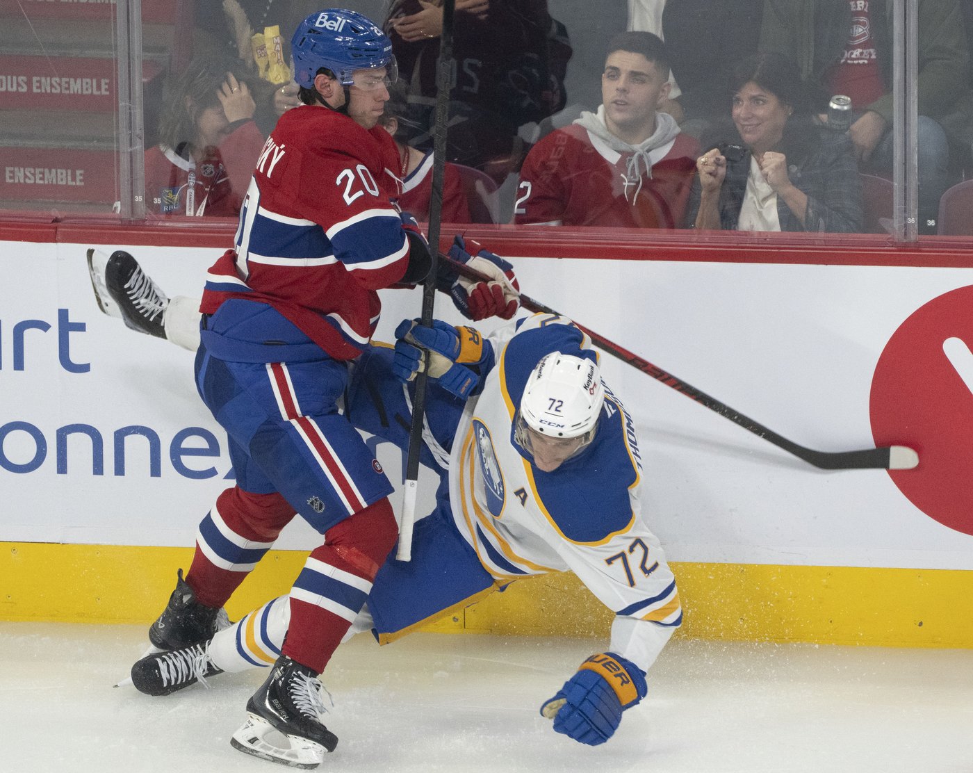Canadiens score three goals in the third to beat Sabres 4-2 | iNFOnews.ca