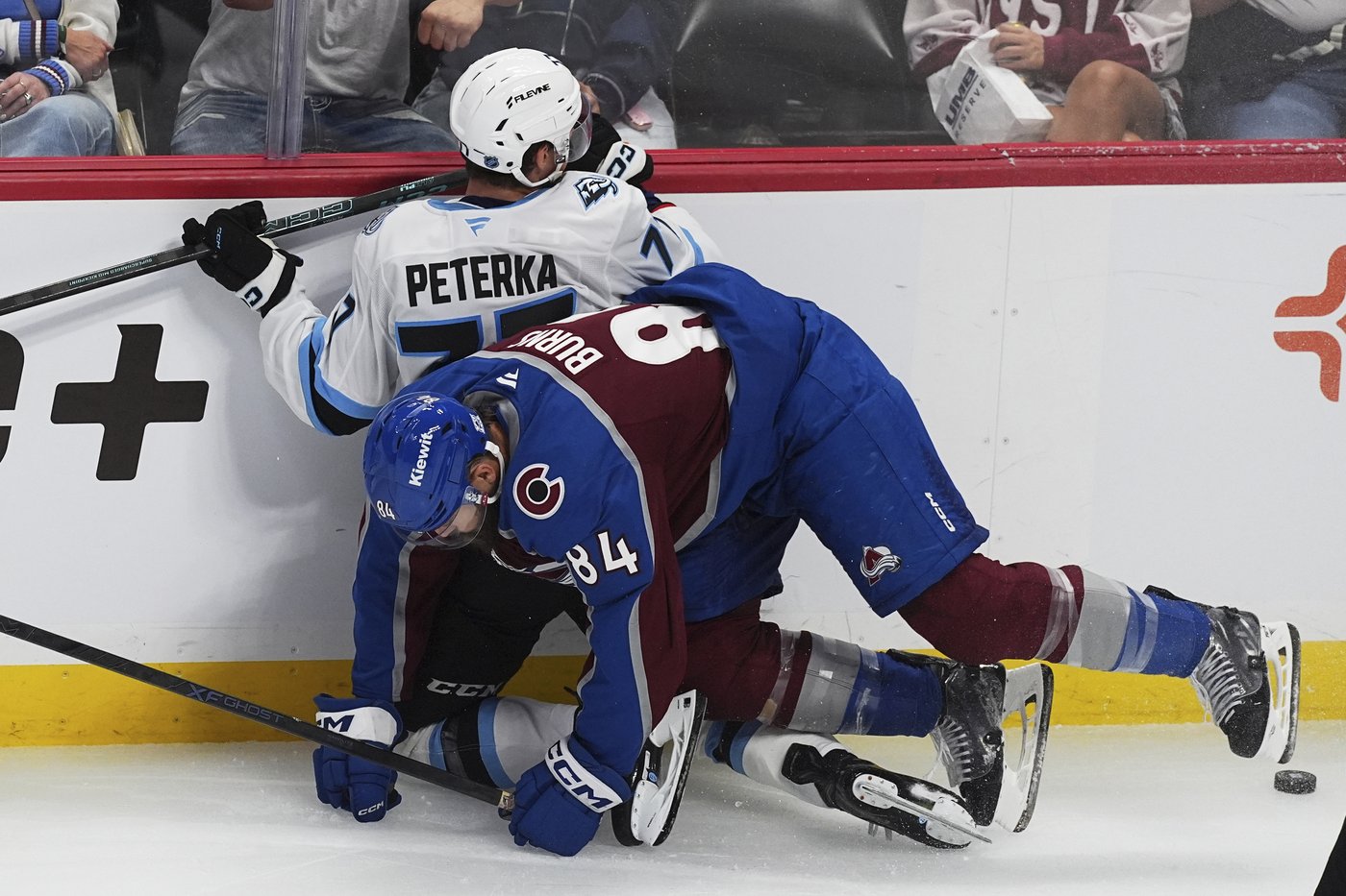 What's in Burns' backpack? Maybe the secret to Avalanche defenseman soon playing in 1,500th NHL game | iNFOnews.ca What's in Burns' backpack? Maybe the secret to Avalanche defenseman soon playing in 1,500th NHL game | iNFOnews.ca