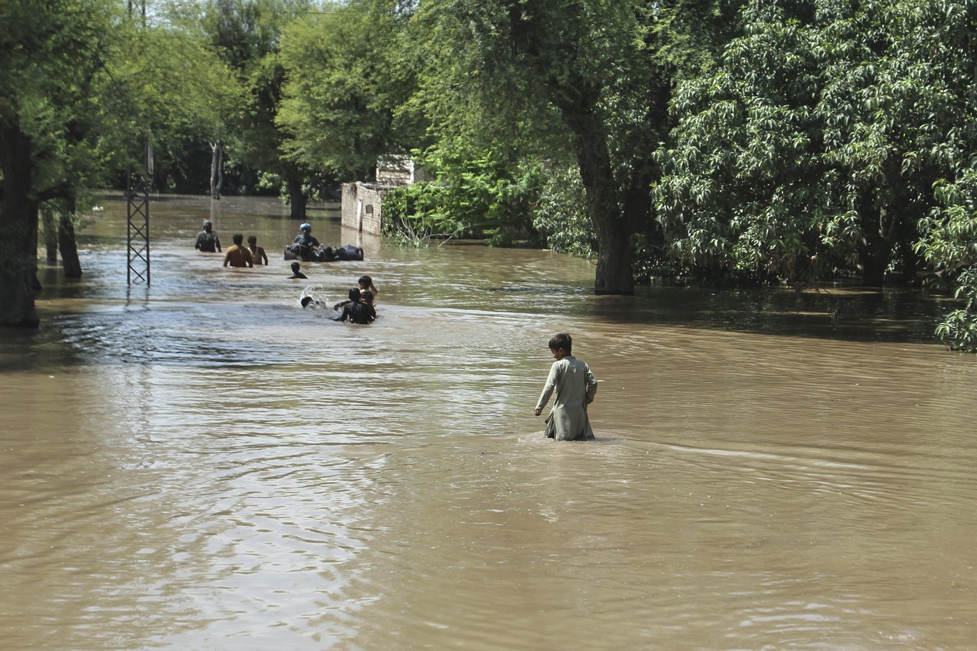 Pakistan’s southern Sindh province evacuates 100,000 people over flooding threat | iNFOnews.ca