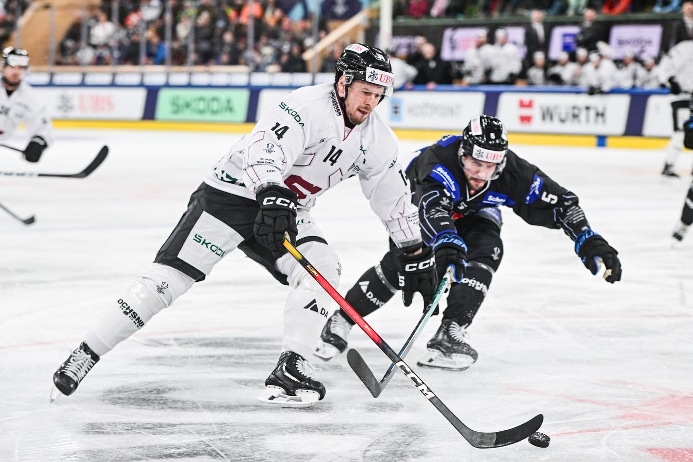 Former Senator scores winner as Prague beats Canada 5-1 in Spengler quarterfinals | iNFOnews.ca Former Senator scores winner as Prague beats Canada 5-1 in Spengler quarterfinals | iNFOnews.ca