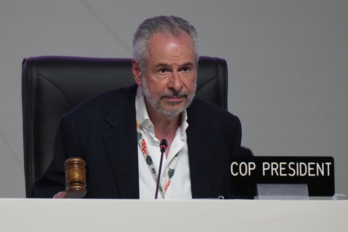 UN climate deal increases money to countries hit by climate change, but no explicit fossil fuel plan | iNFOnews.ca