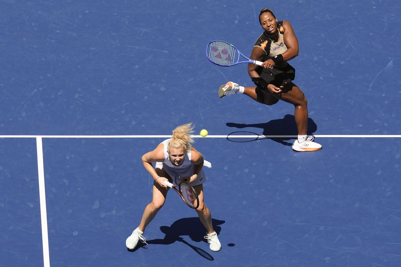 Dabrowski and Routliffe win US Open women's doubles title, ending Townsend's whirlwind tournament | iNFOnews.ca