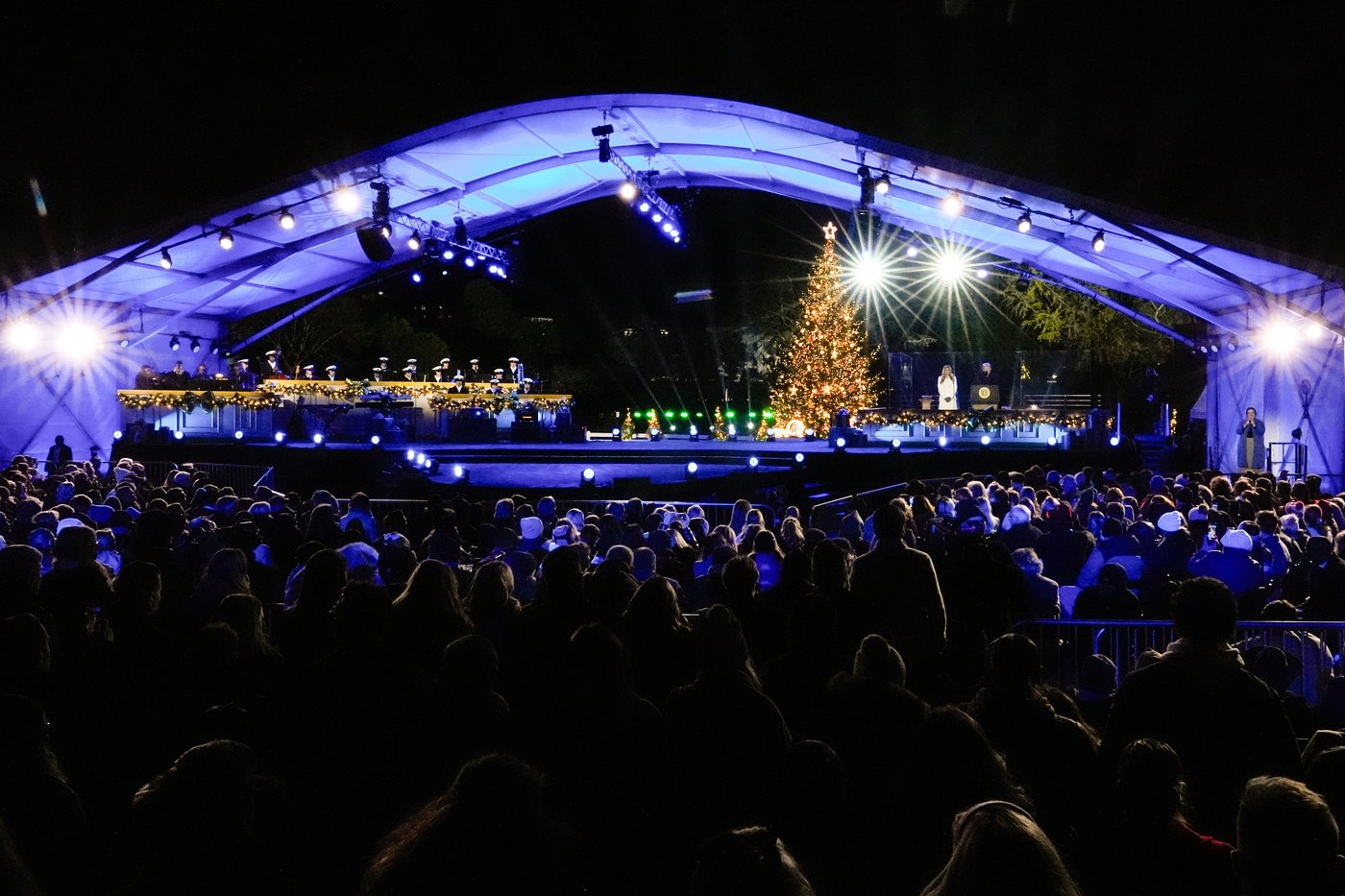 Trump administration says sign language services 'intrude' on Trump's ability to control his image | iNFOnews.ca Trump administration says sign language services 'intrude' on Trump's ability to control his image | iNFOnews.ca