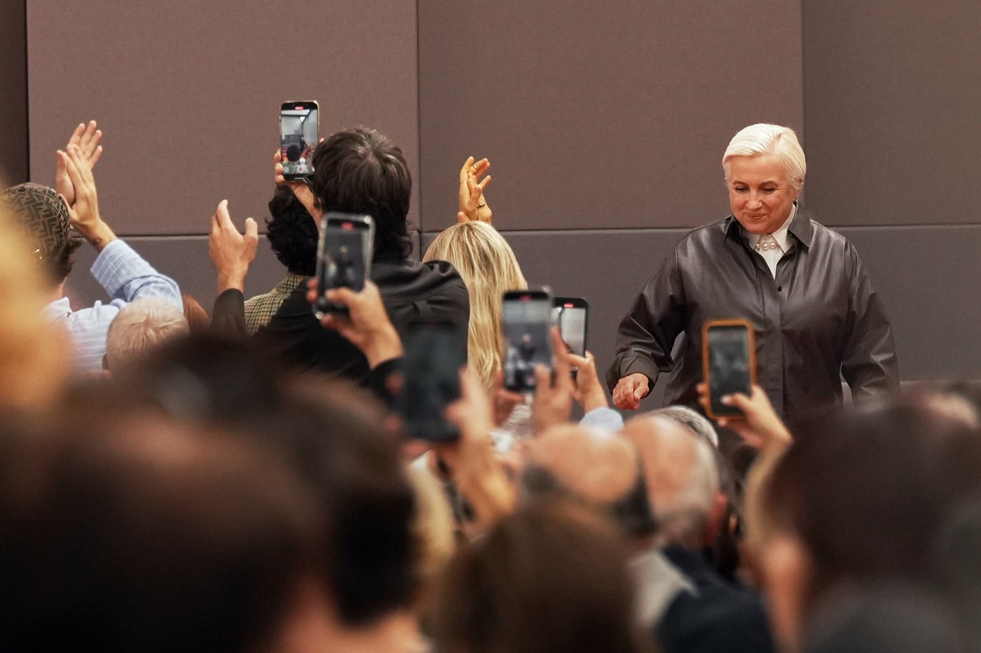 Silvia Fenturini Fendi gives up creative control of family's fashion house after centennial show | iNFOnews.ca Silvia Fenturini Fendi gives up creative control of family's fashion house after centennial show | iNFOnews.ca