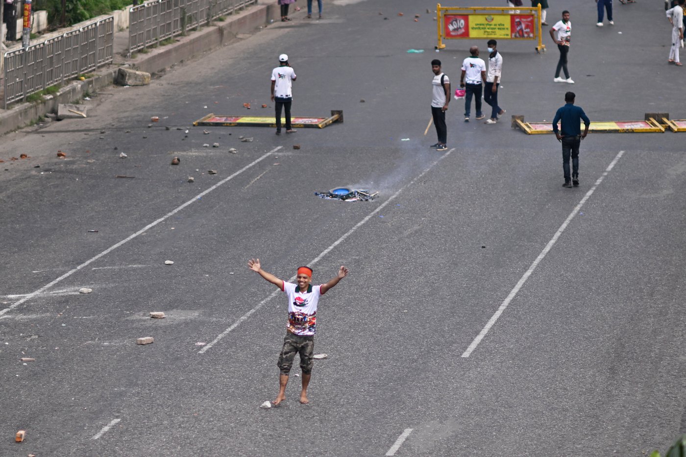 Clashes break out near Bangladesh parliament as major parties sign a roadmap for change | iNFOnews.ca Clashes break out near Bangladesh parliament as major parties sign a roadmap for change | iNFOnews.ca