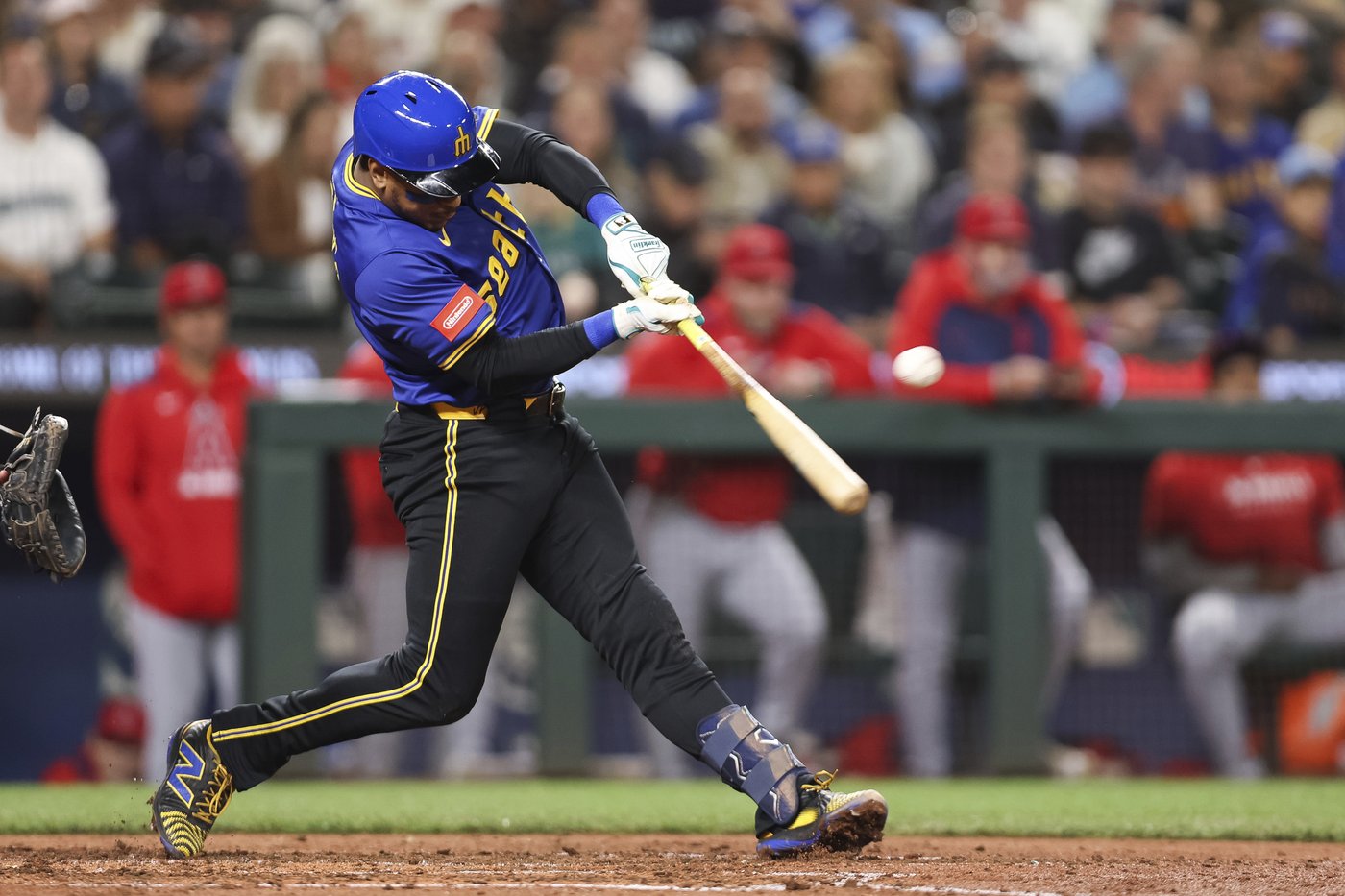 Mitch Garver hits go-ahead homer as Mariners top Angels 2-1 for 7th straight win | iNFOnews.ca Mitch Garver hits go-ahead homer as Mariners top Angels 2-1 for 7th straight win | iNFOnews.ca