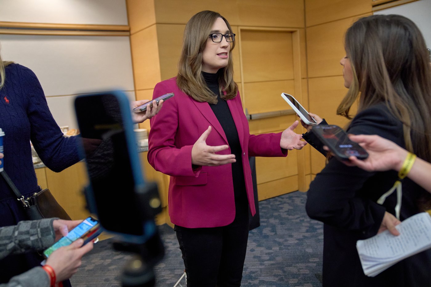 Progressives warn Democrats against alienating the left and blast Schumer's Senate leadership | iNFOnews.ca Progressives warn Democrats against alienating the left and blast Schumer's Senate leadership | iNFOnews.ca