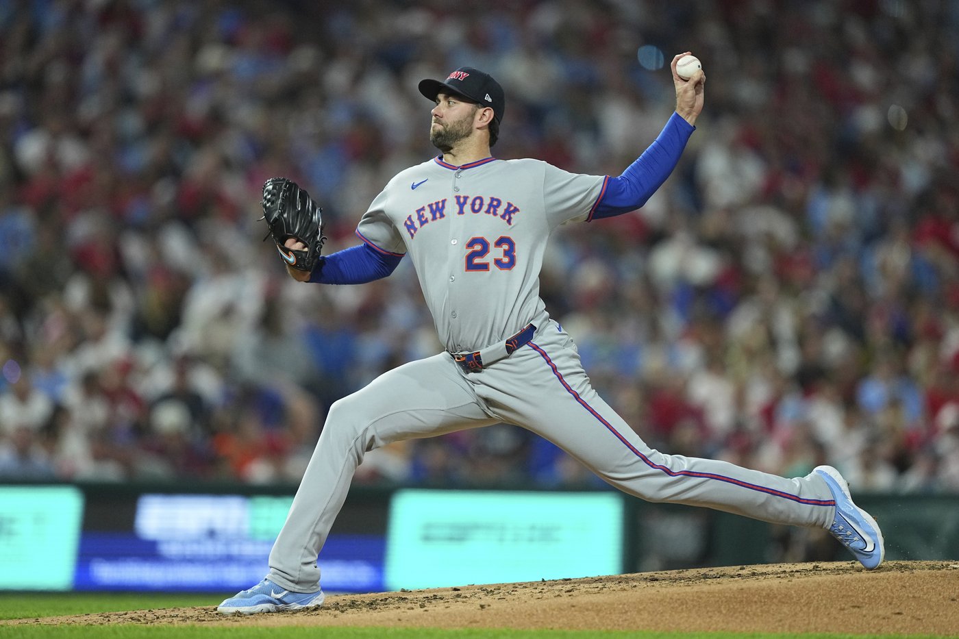 Luzardo retires 22 straight after rough start as Phillies sweep Mets and eye NL East title | iNFOnews.ca