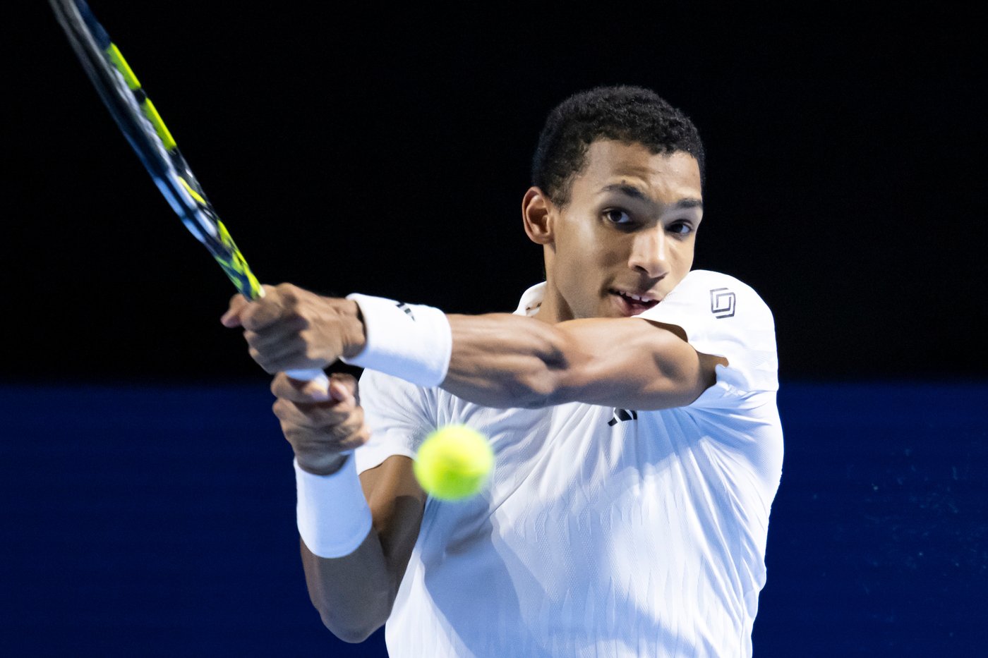 Montreal's Auger-Aliassime keeps ATP Finals hopes alive with first-round win in Paris | iNFOnews.ca Montreal's Auger-Aliassime keeps ATP Finals hopes alive with first-round win in Paris | iNFOnews.ca