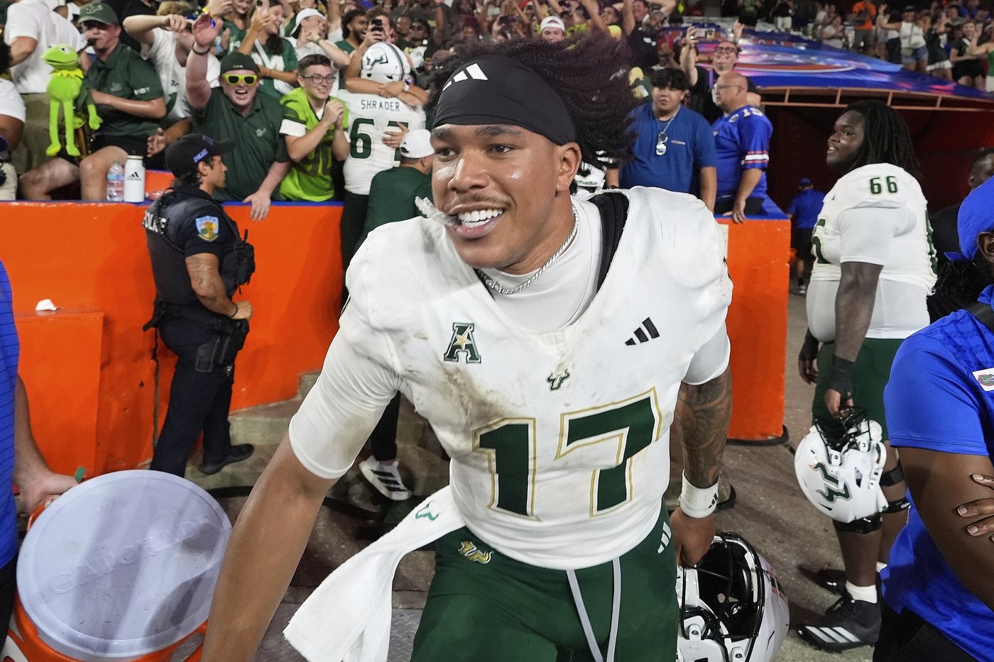 Gramatica's kick lifts South Florida to an 18-16 upset at No. 13 Florida and heats Napier's seat | iNFOnews.ca Gramatica's kick lifts South Florida to an 18-16 upset at No. 13 Florida and heats Napier's seat | iNFOnews.ca