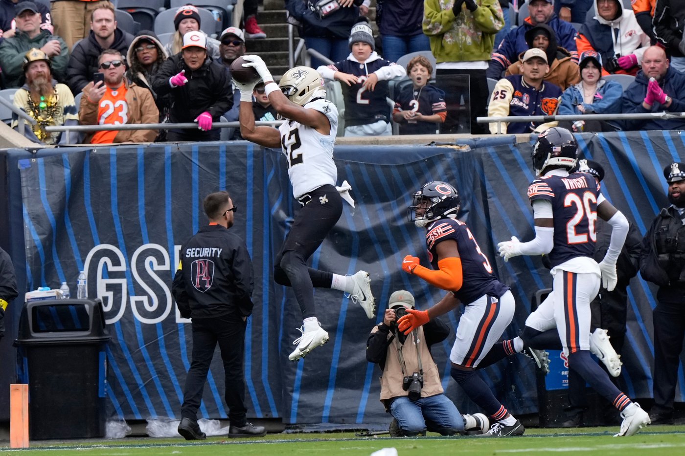 Chris Olave catches 2 touchdown passes for New Orleans Saints amid extension talks | iNFOnews.ca Chris Olave catches 2 touchdown passes for New Orleans Saints amid extension talks | iNFOnews.ca