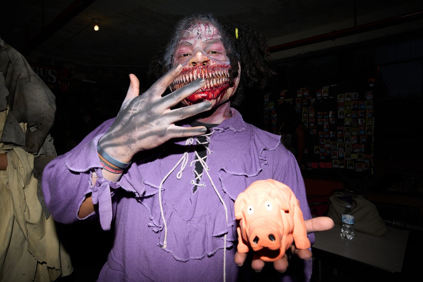 Scary season: Performers at Michigan haunted house learn tricks of the terrifying trade | iNFOnews.ca