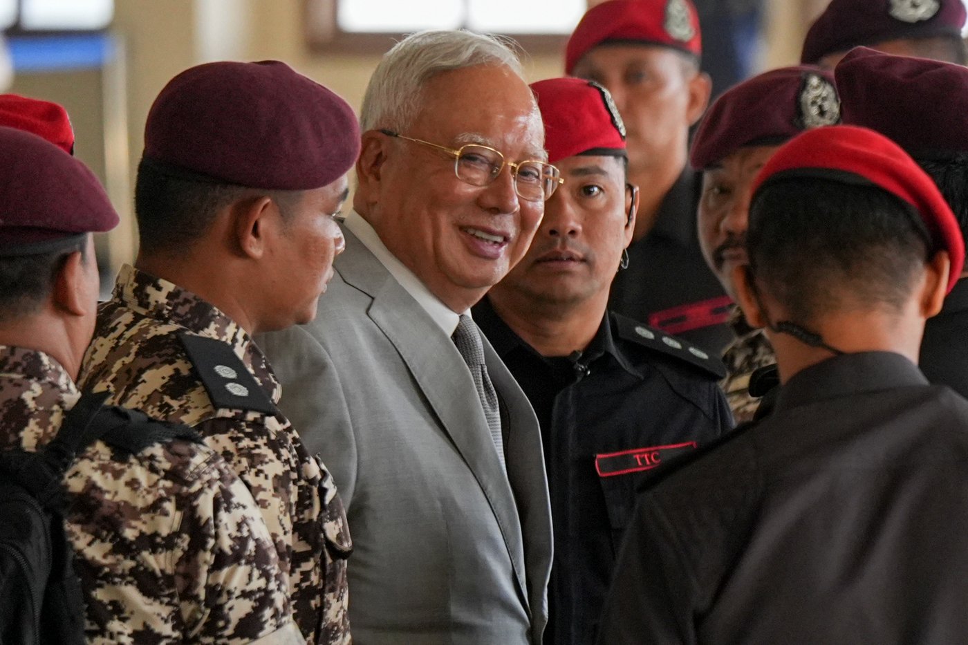 Malaysian court rejects ex-prime minister’s bid to serve remainder of sentence under house arrest | iNFOnews.ca