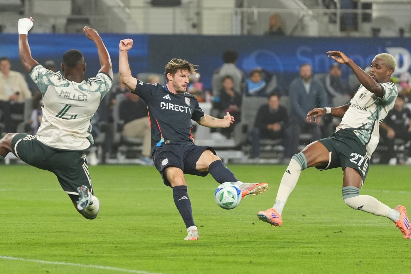 Dreyer and Pellegrino each score 2 goals, San Diego beats Timbers 4-0, advances to conference semis | iNFOnews.ca