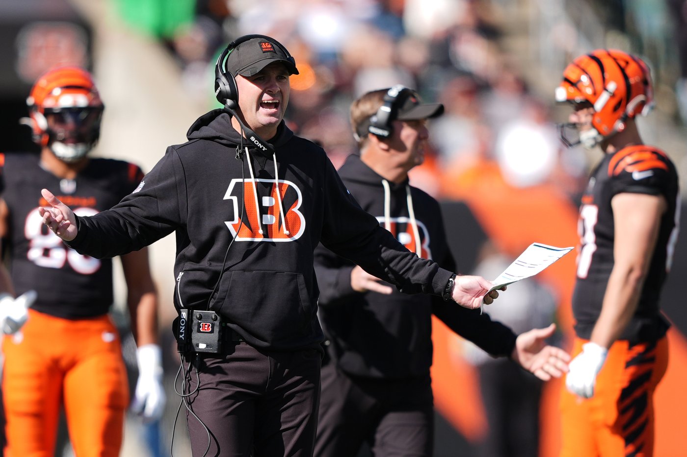 Bengals defense holds players-only meeting to try to spark turnaround | iNFOnews.ca Bengals defense holds players-only meeting to try to spark turnaround | iNFOnews.ca