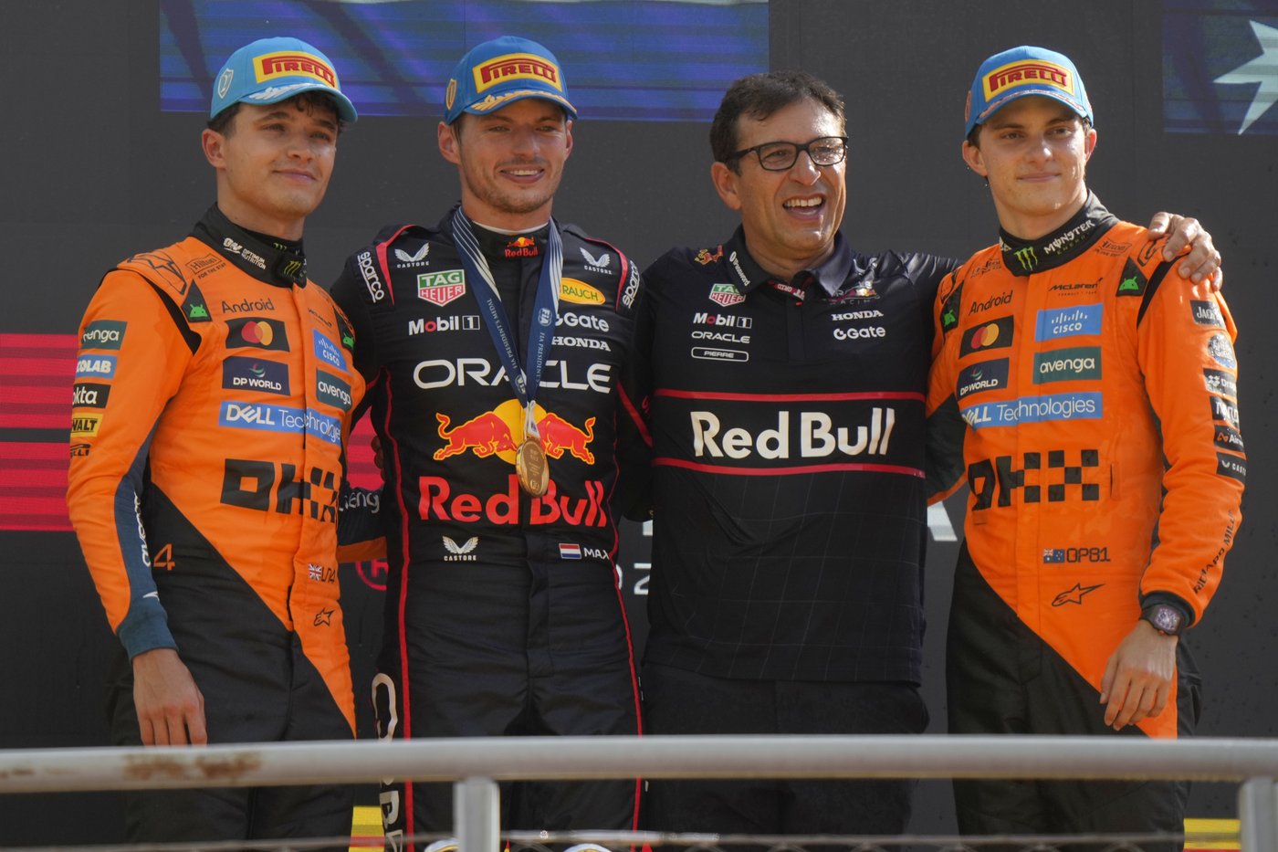 Verstappen looks bored as McLaren team orders dominate Italian Grand Prix post-race chat | iNFOnews.ca Verstappen looks bored as McLaren team orders dominate Italian Grand Prix post-race chat | iNFOnews.ca