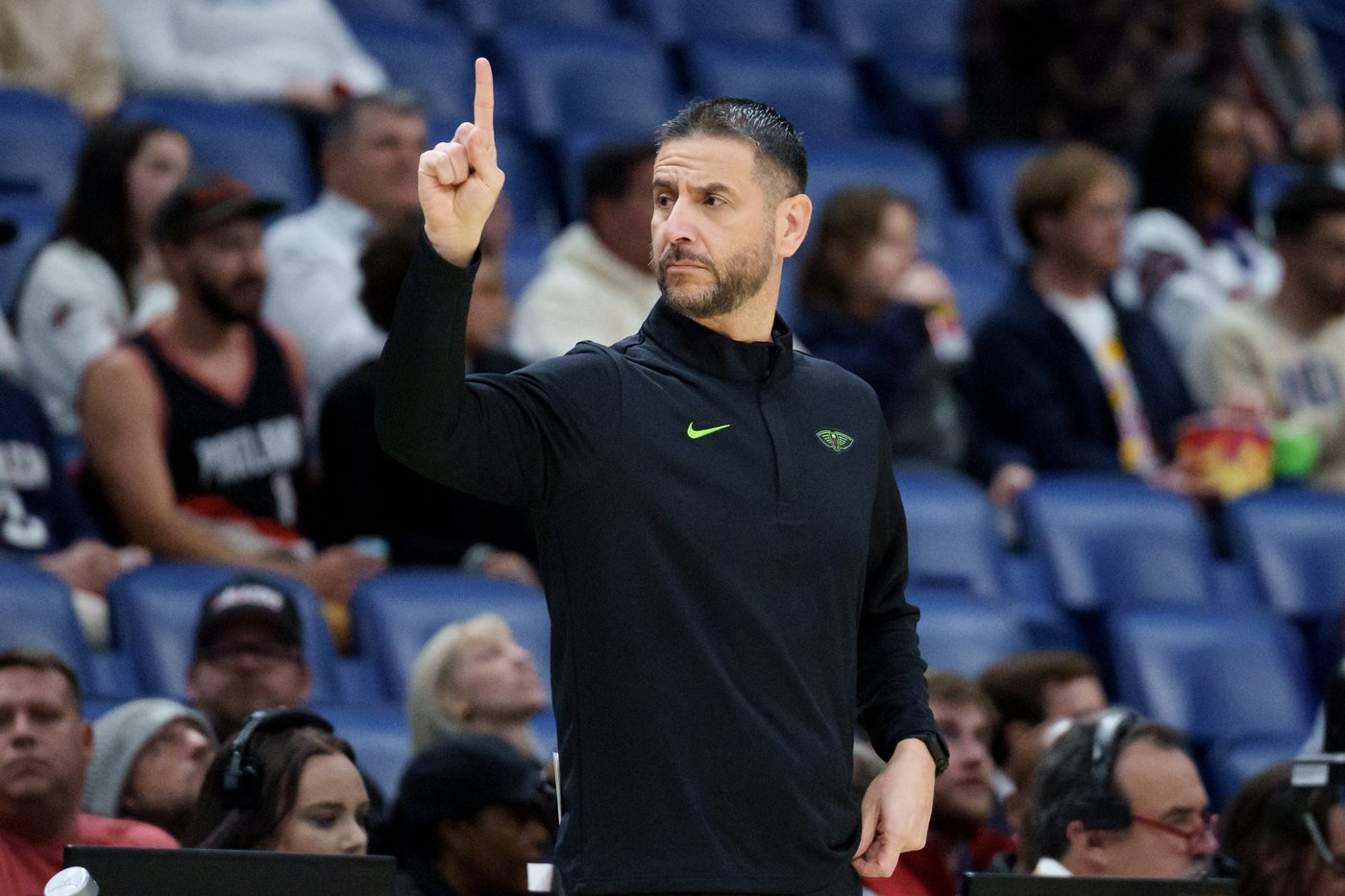 Poole scores 22 and the Pelicans snap their 7-game skid with a 143-120 win over the Trail Blazers | iNFOnews.ca