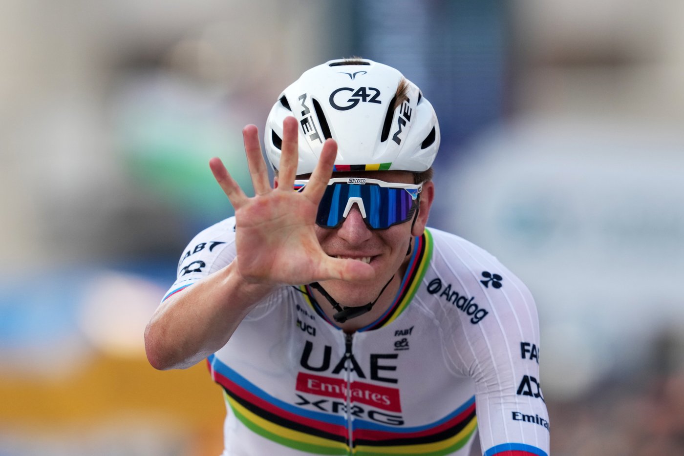 Tadej Pogacar caps incredible season with record-equaling fifth Tour of Lombardy title | iNFOnews.ca