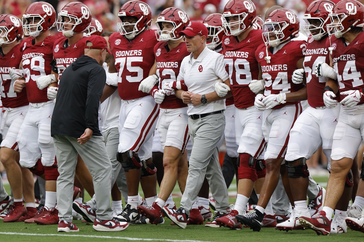 College football Week 2: No. 15 Michigan visits No 18 Oklahoma in matchup of storied programs | iNFOnews.ca