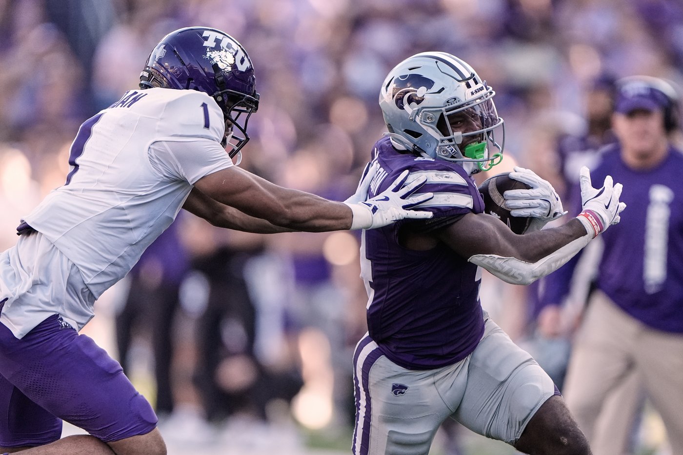Avery Johnson's three TD passes and two defensive scores lift K-State over TCU 41-28 | iNFOnews.ca