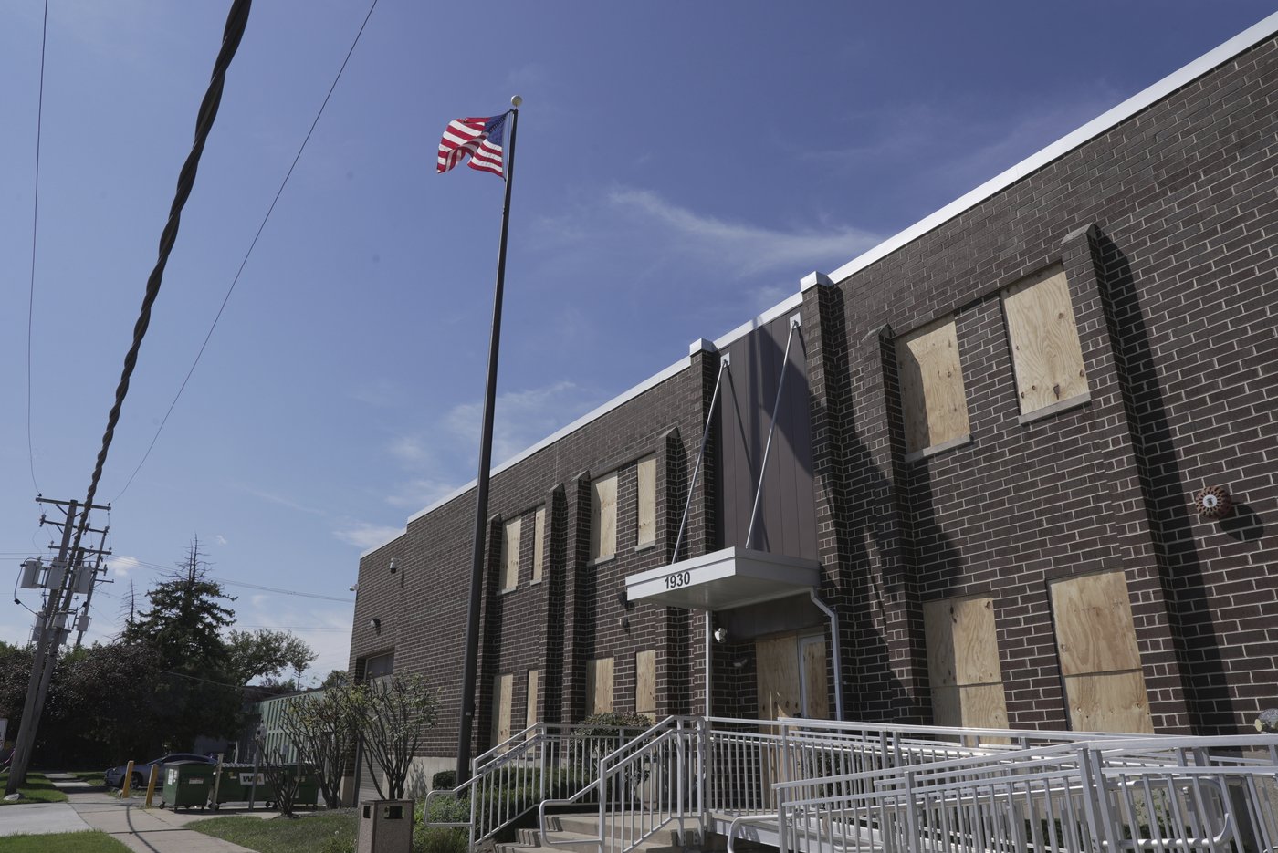 Trump's promised immigration crackdown in Chicago could last about six weeks, suburban official says | iNFOnews.ca Trump's promised immigration crackdown in Chicago could last about six weeks, suburban official says | iNFOnews.ca