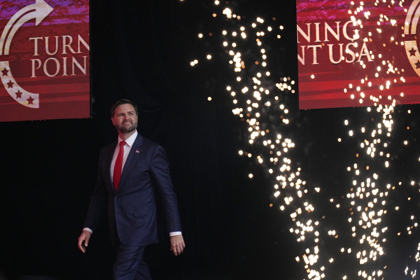 Photos of conservative activist Charlie Kirk's memorial service | iNFOnews.ca