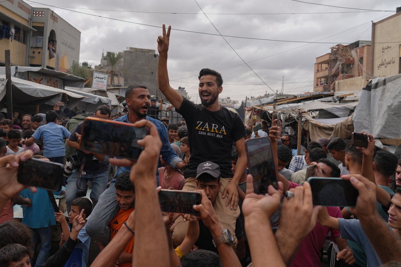The Latest: Israel and Hamas agree to a ceasefire, release of hostages and prisoners | iNFOnews.ca The Latest: Israel and Hamas agree to a ceasefire, release of hostages and prisoners | iNFOnews.ca
