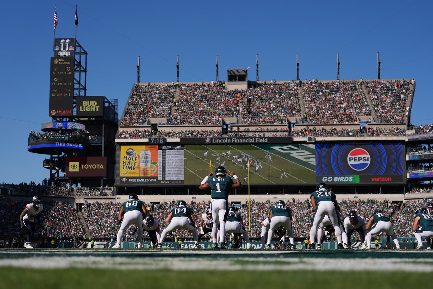 Coming off their first loss this season, the Eagles visit the Giants in prime time | iNFOnews.ca