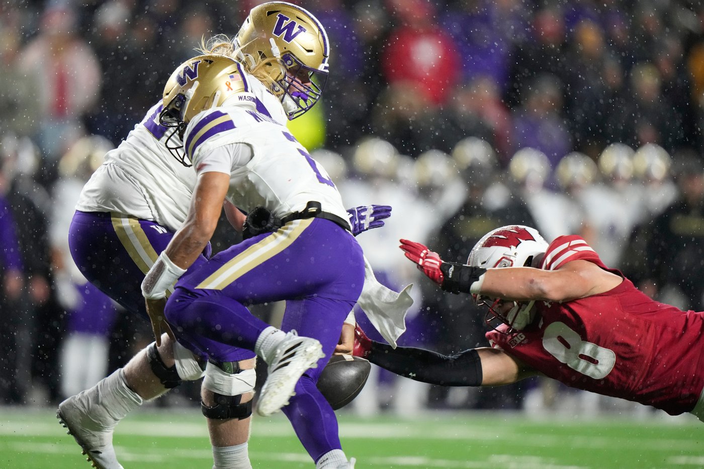 Wisconsin finds leaders for its rebuild in freshman linebackers Cooper Catalano and Mason Posa | iNFOnews.ca