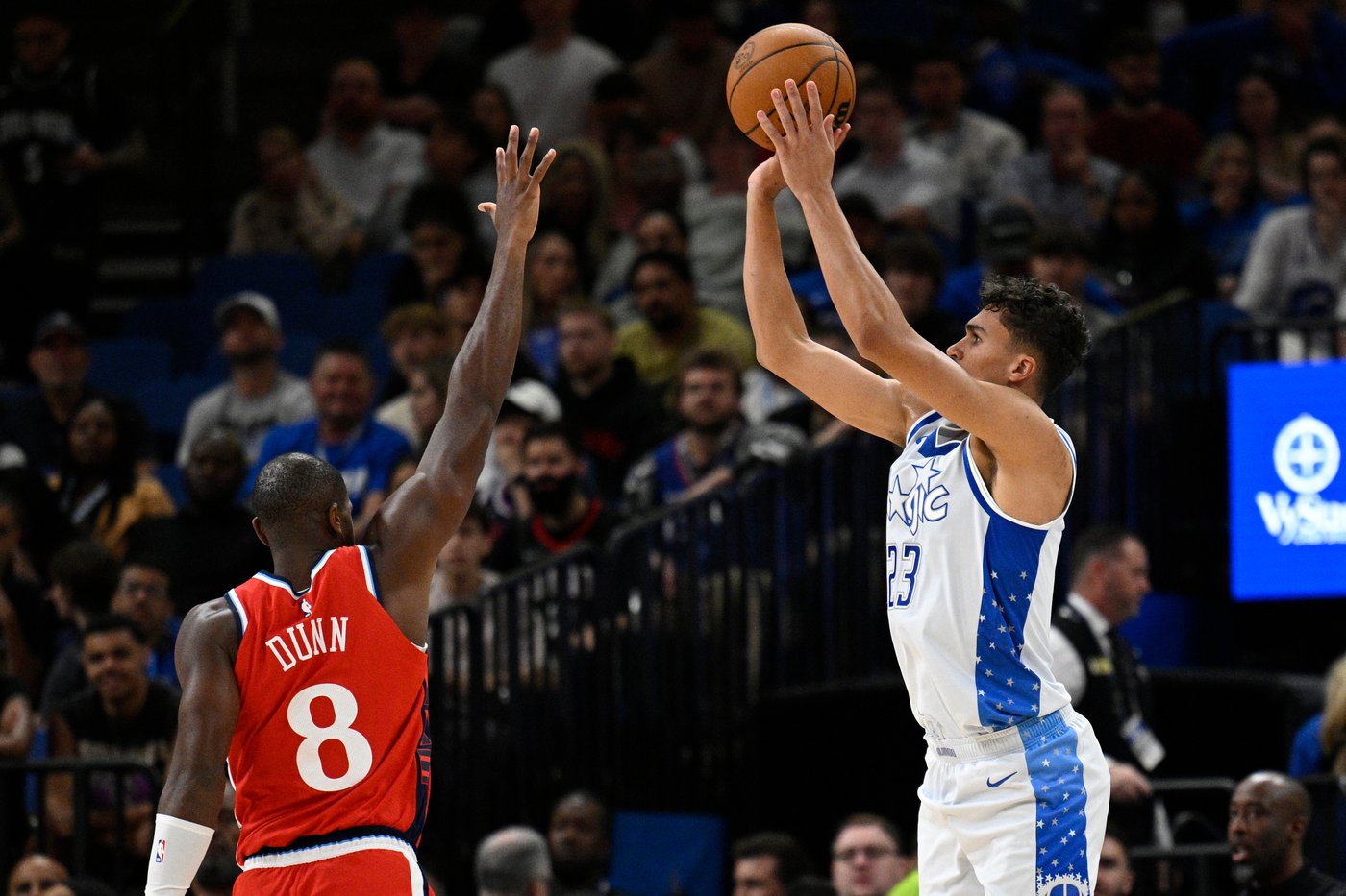 Suggs scores season-high 23 points as Magic roll to 129-101 win over Clippers | iNFOnews.ca
