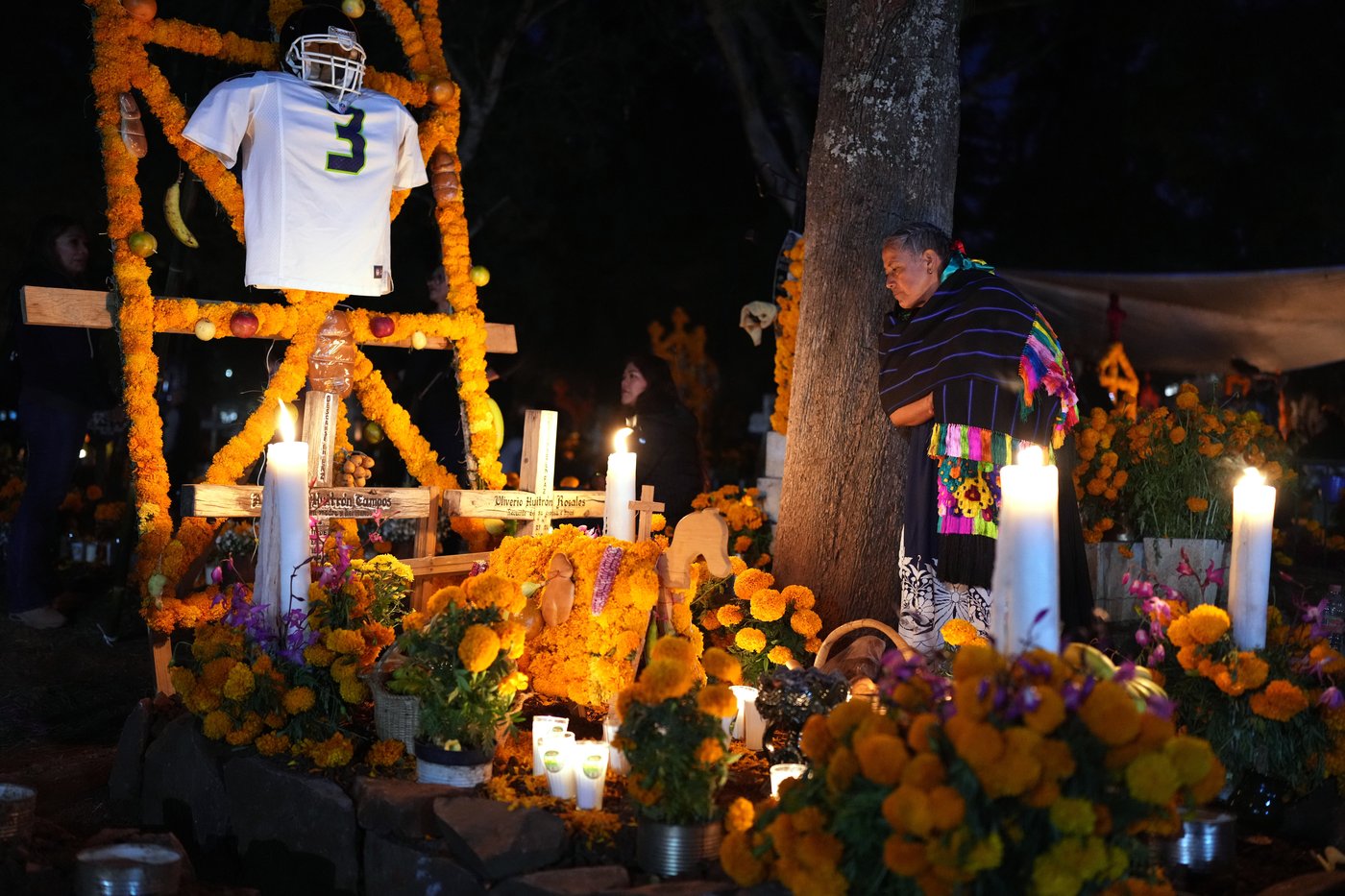 From Mexico to Germany, photos capture the Day of the Dead celebrations | iNFOnews.ca