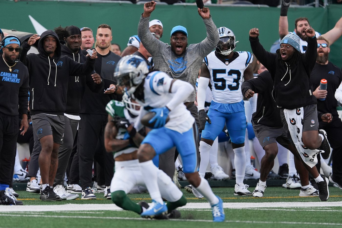 Panthers beat Jets 13-6 for third straight win, but Bryce Young leaves with injured ankle | iNFOnews.ca Panthers beat Jets 13-6 for third straight win, but Bryce Young leaves with injured ankle | iNFOnews.ca