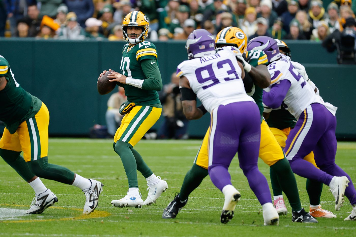 Packers' Jordan Love says injury to his non-throwing shoulder shouldn't limit his effectiveness | iNFOnews.ca