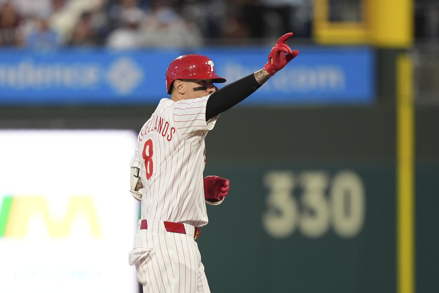 Nola returns to form, Duran holds on in 9th, Phillies edge Mets 1-0 to extend NL East lead | iNFOnews.ca