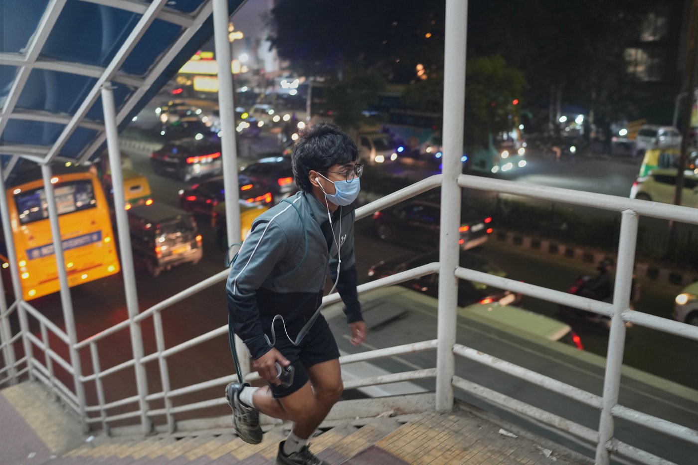 Photos show the daily struggle to breathe in New Delhi's dense winter smog | iNFOnews.ca Photos show the daily struggle to breathe in New Delhi's dense winter smog | iNFOnews.ca