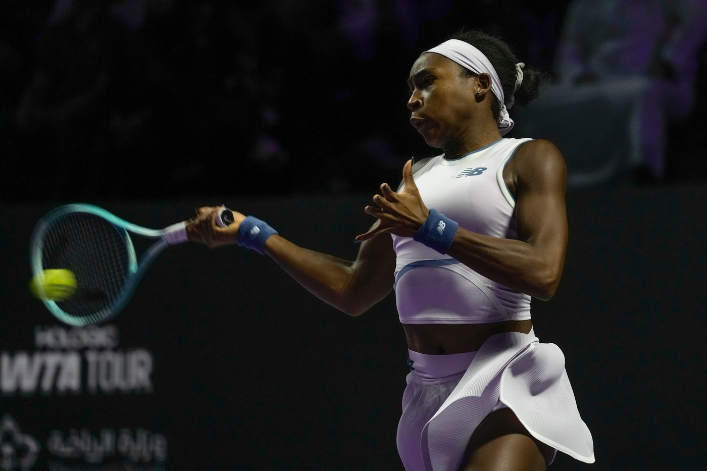 Coco Gauff revives her chances of advancing at WTA Finals by eliminating Jasmine Paolini | iNFOnews.ca Coco Gauff revives her chances of advancing at WTA Finals by eliminating Jasmine Paolini | iNFOnews.ca