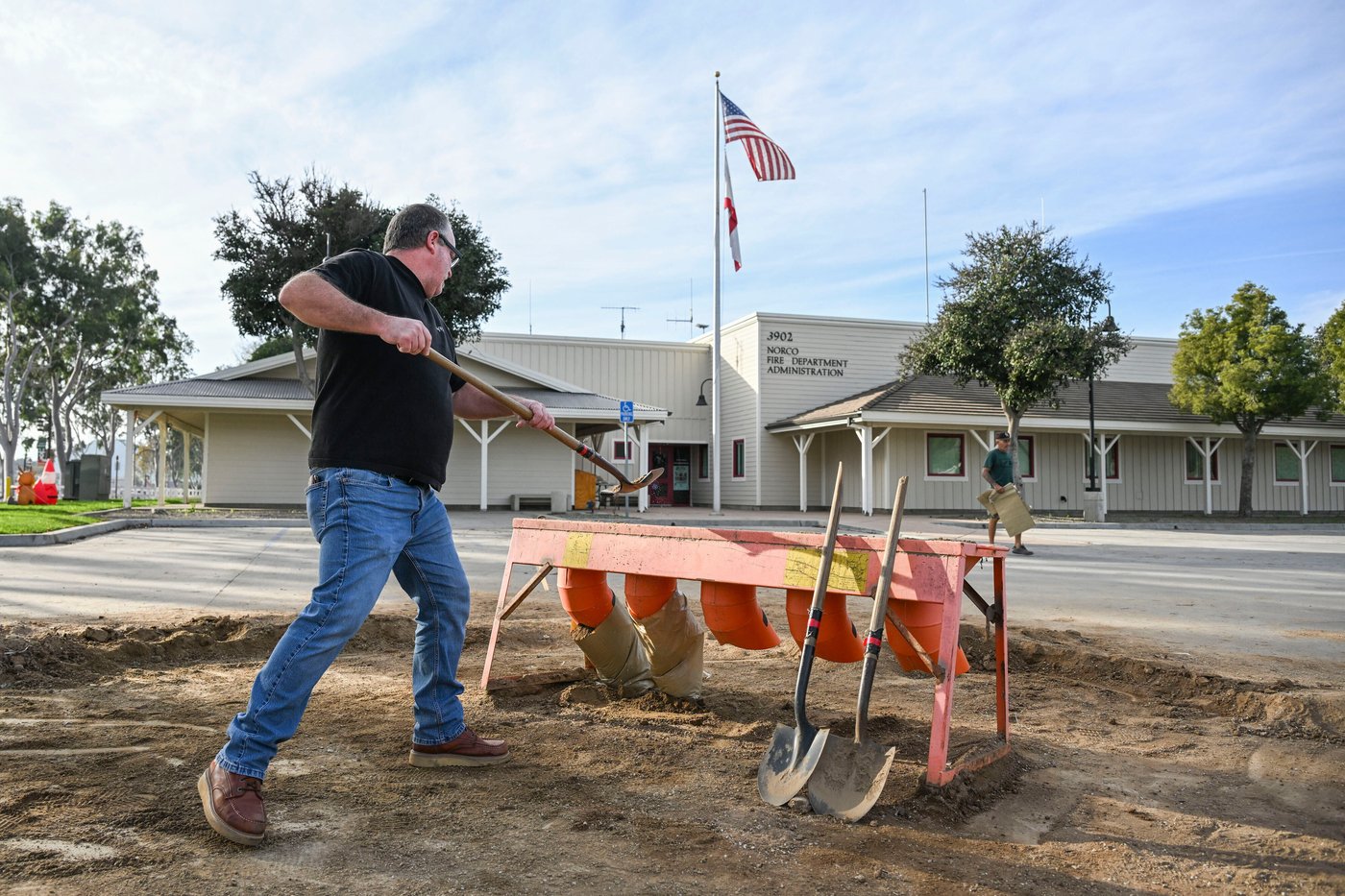 California drivers warned to reconsider Christmas travel plans ahead of storms | iNFOnews.ca