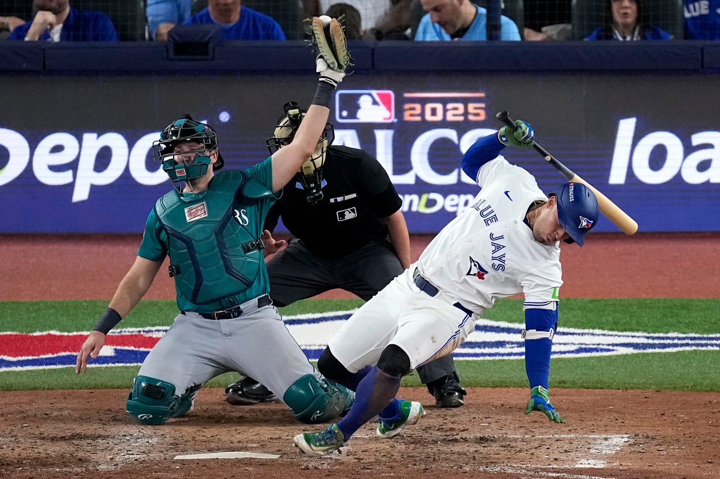 Blue Jays' Springer says he was unaffected by Mariners fans jeers in Game 5 of ALCS | iNFOnews.ca Blue Jays' Springer says he was unaffected by Mariners fans jeers in Game 5 of ALCS | iNFOnews.ca