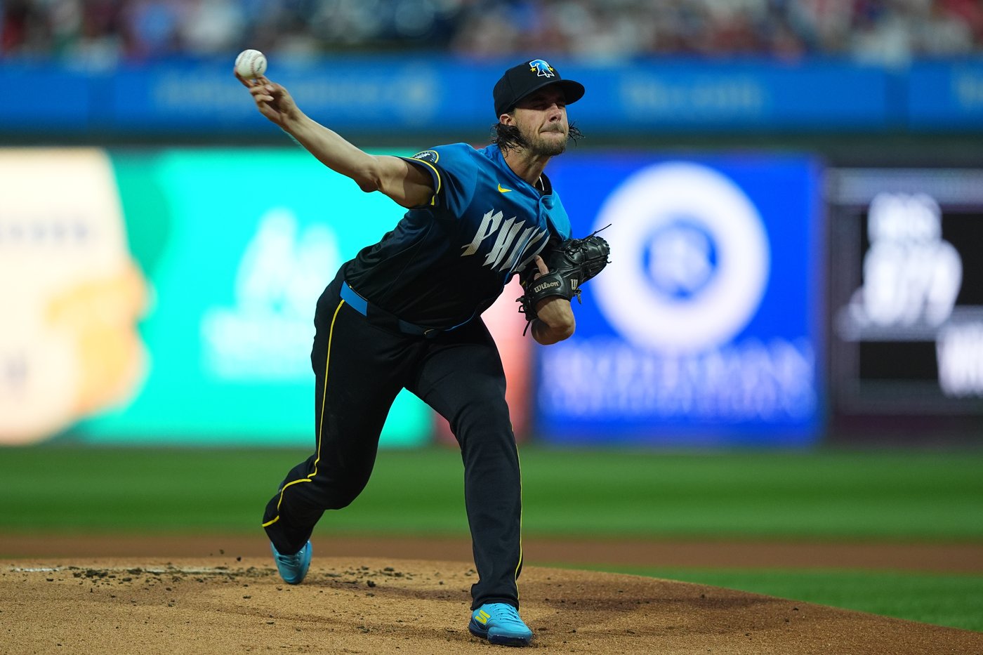 Aaron Nola shakes off miserable season and stakes his claim for spot in Phillies' playoff rotation | iNFOnews.ca