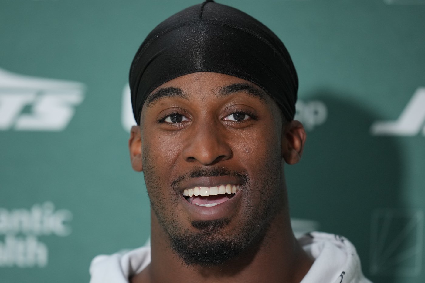 Breece Hall's cryptic post stirs trade rumors. Jets coach says he doesn't want to deal running back | iNFOnews.ca Breece Hall's cryptic post stirs trade rumors. Jets coach says he doesn't want to deal running back | iNFOnews.ca