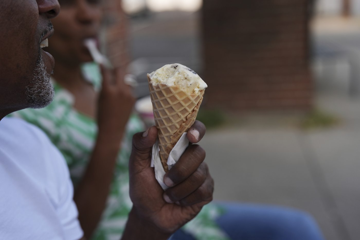 As world gets hotter, Americans are turning to more sugar, study finds | iNFOnews.ca As world gets hotter, Americans are turning to more sugar, study finds | iNFOnews.ca