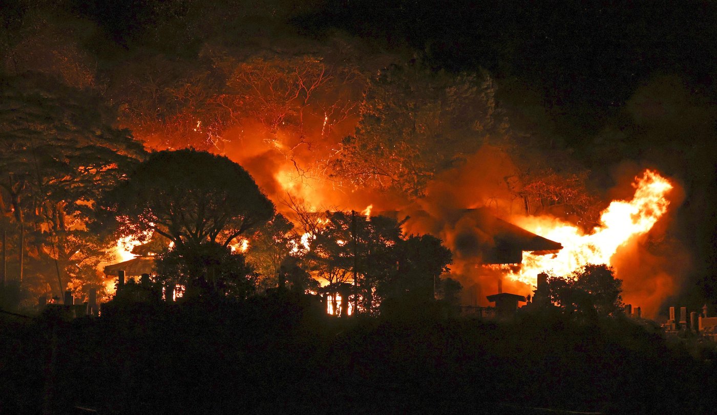 Fire burning in southwestern Japan damages 170 homes and forces evacuations | iNFOnews.ca