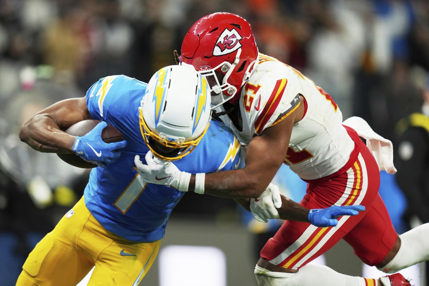 Chiefs forced to regroup after losing to Chargers in season opener marred by penalties and injuries | iNFOnews.ca
