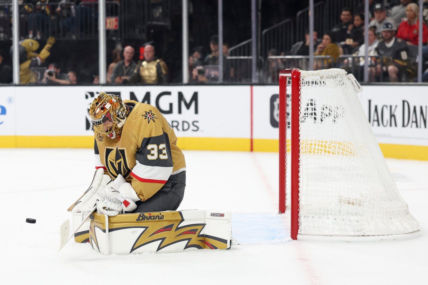 Marner scores first goals as Golden Knights burn Flames 6-1 | iNFOnews.ca Marner scores first goals as Golden Knights burn Flames 6-1 | iNFOnews.ca