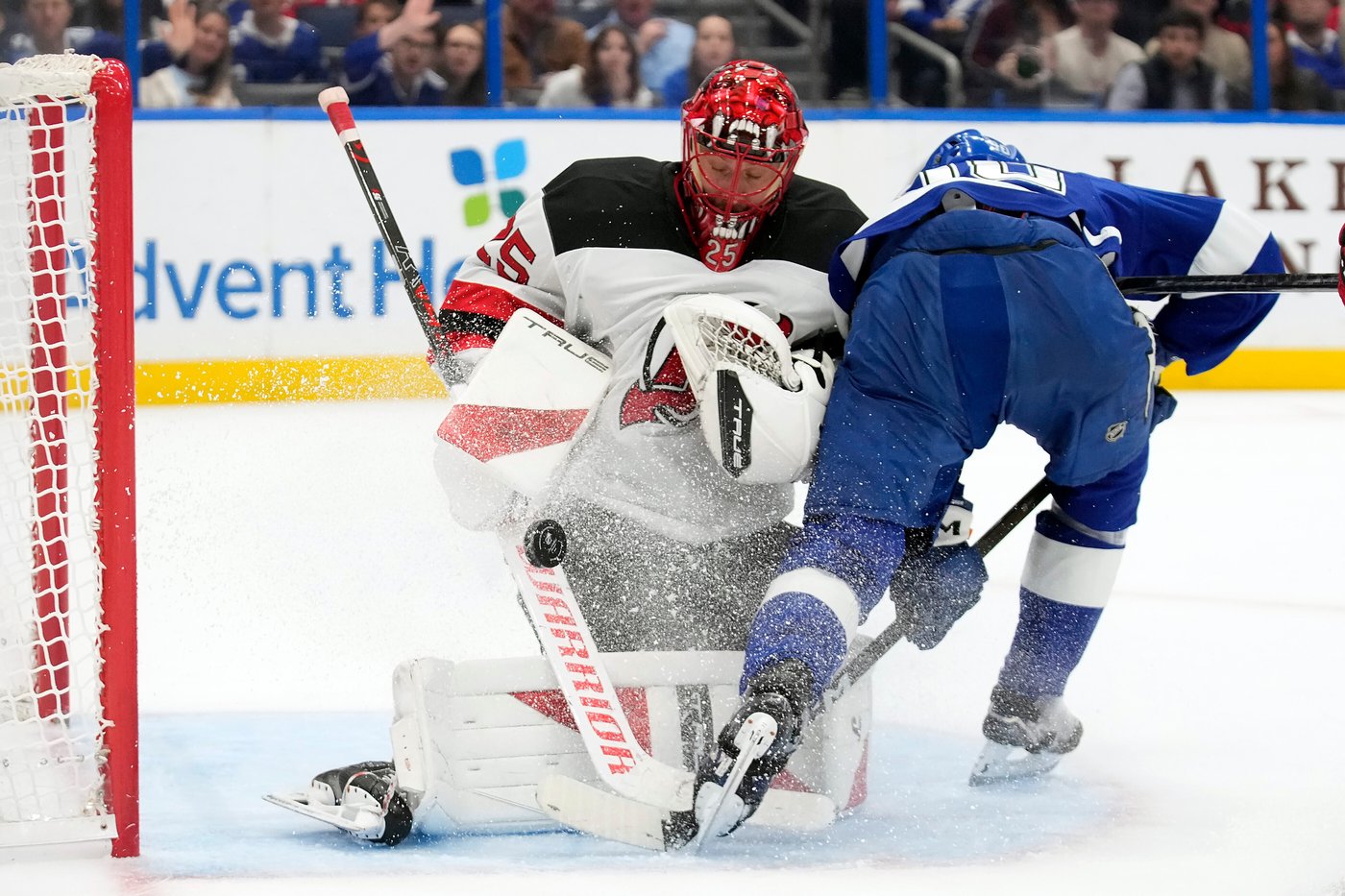 Guentzel gets 8th career hat trick as Lightning beat Devils 5-1 | iNFOnews.ca