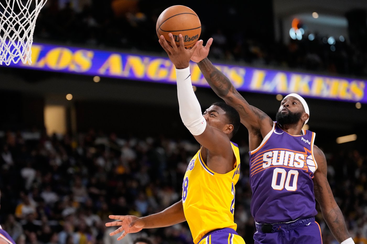 Lakers lose their preseason opener 103-81 to Suns with LeBron James, Luka Doncic sitting out | iNFOnews.ca