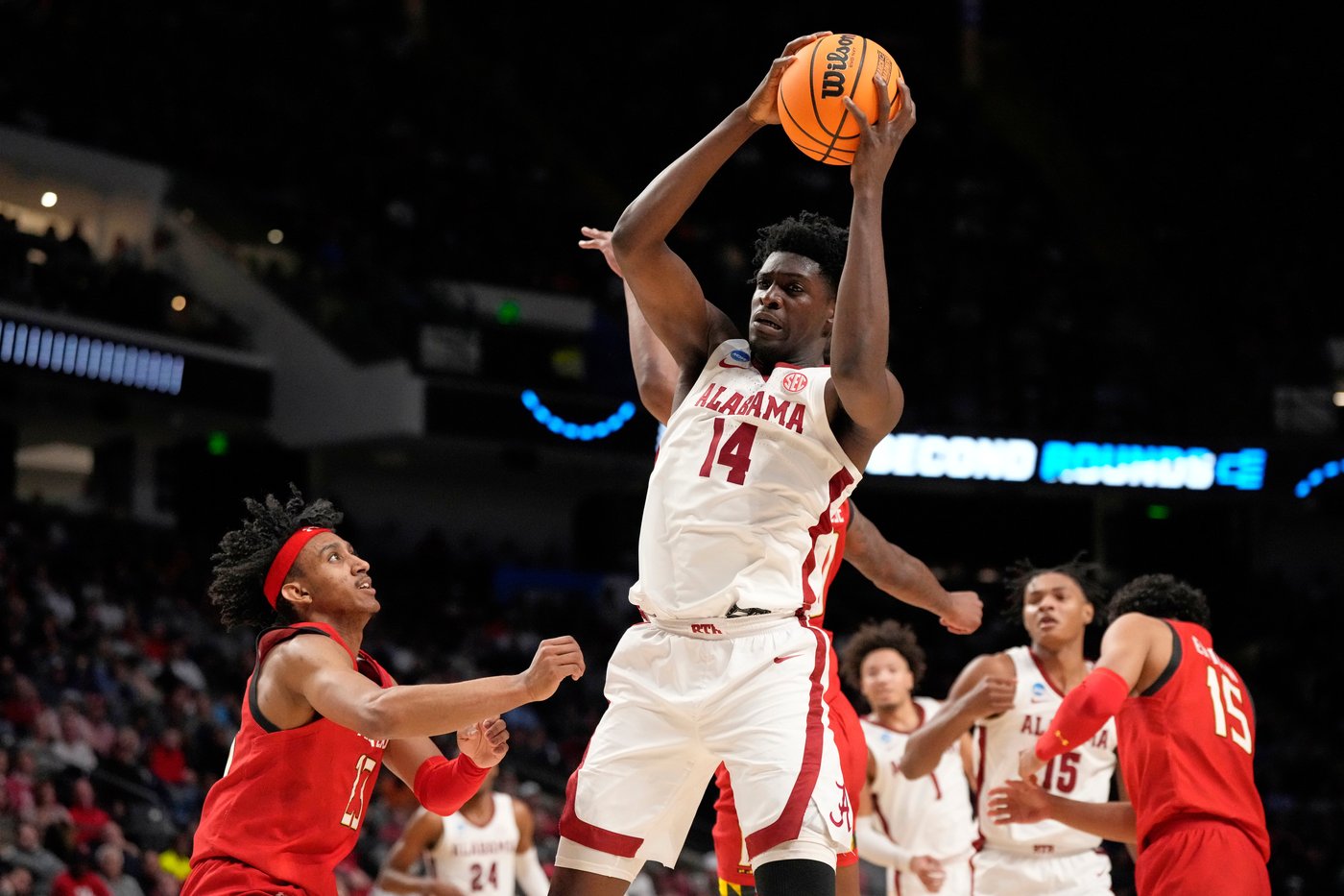 Charles Bediako makes immediate impact for No. 17 Alabama in his return to college basketball | iNFOnews.ca Charles Bediako makes immediate impact for No. 17 Alabama in his return to college basketball | iNFOnews.ca