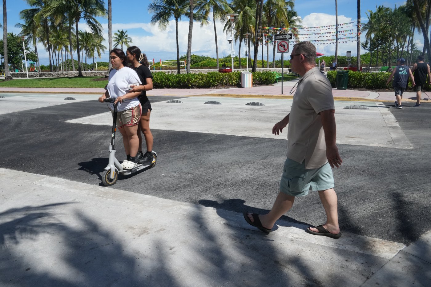 Florida removes Miami Beach rainbow crosswalk after city loses appeal | iNFOnews.ca