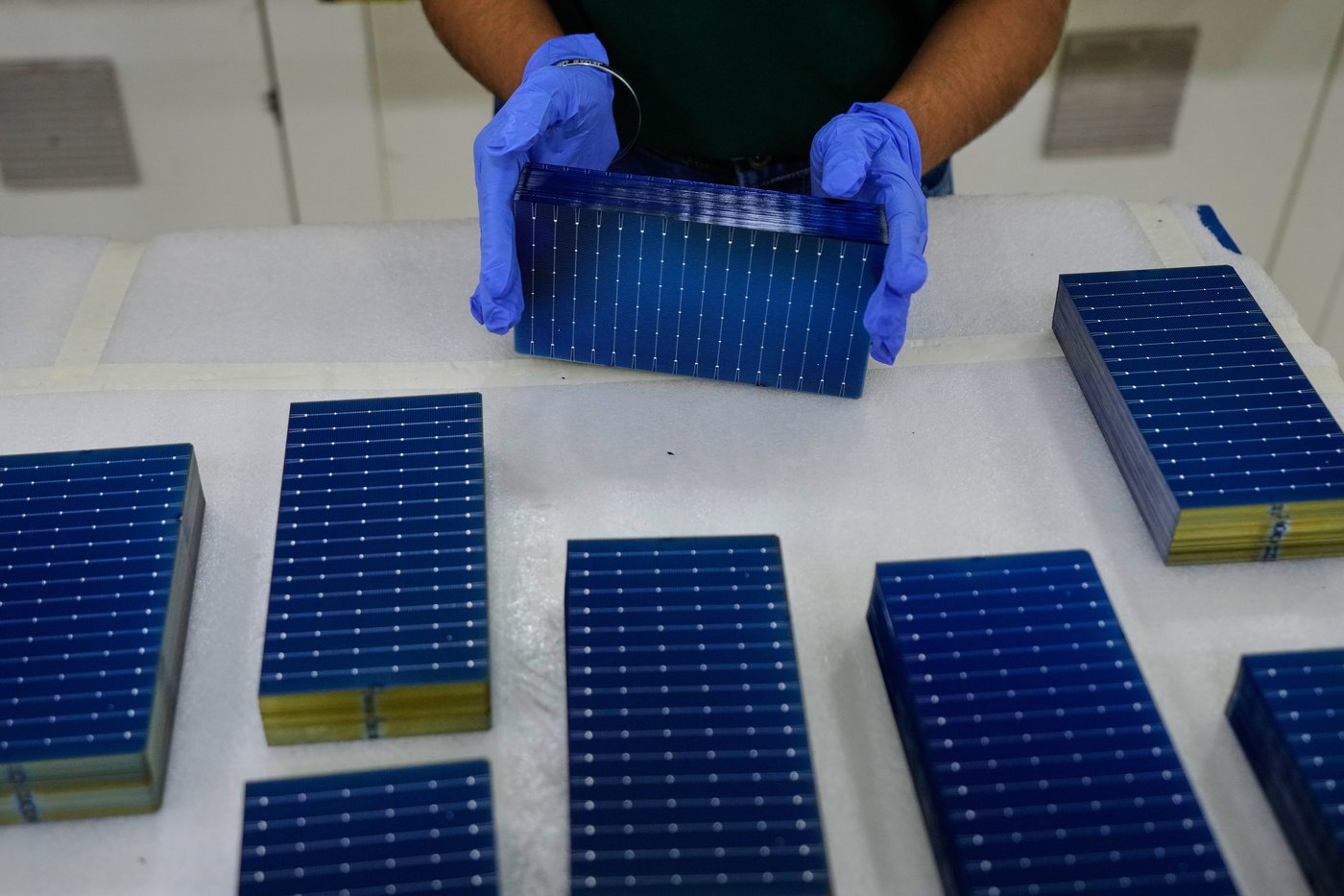 Solar and wind power has grown faster than electricity demand this year, report says | iNFOnews.ca